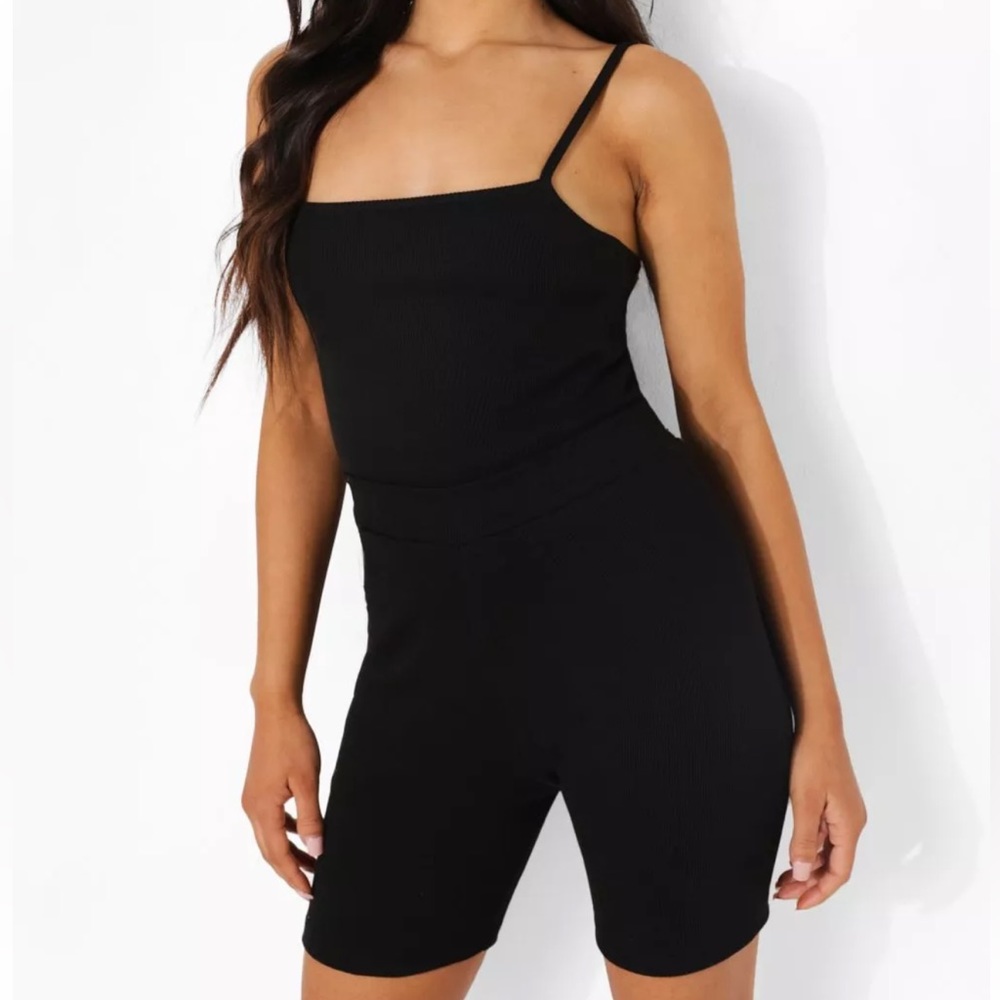Boohoo women’s one shoulder jumbo‎ Ribbed Unitard size 6